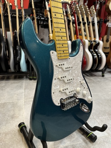 Электрогитара G&L Tribute Comanche Emerald Blue MP Poplar фото 2